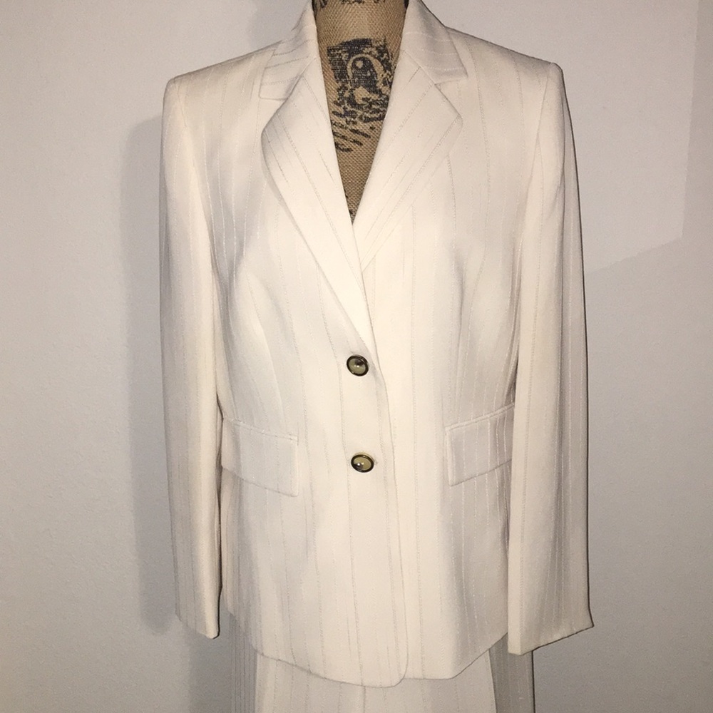 | Kasper | Cream Striped Suit Set